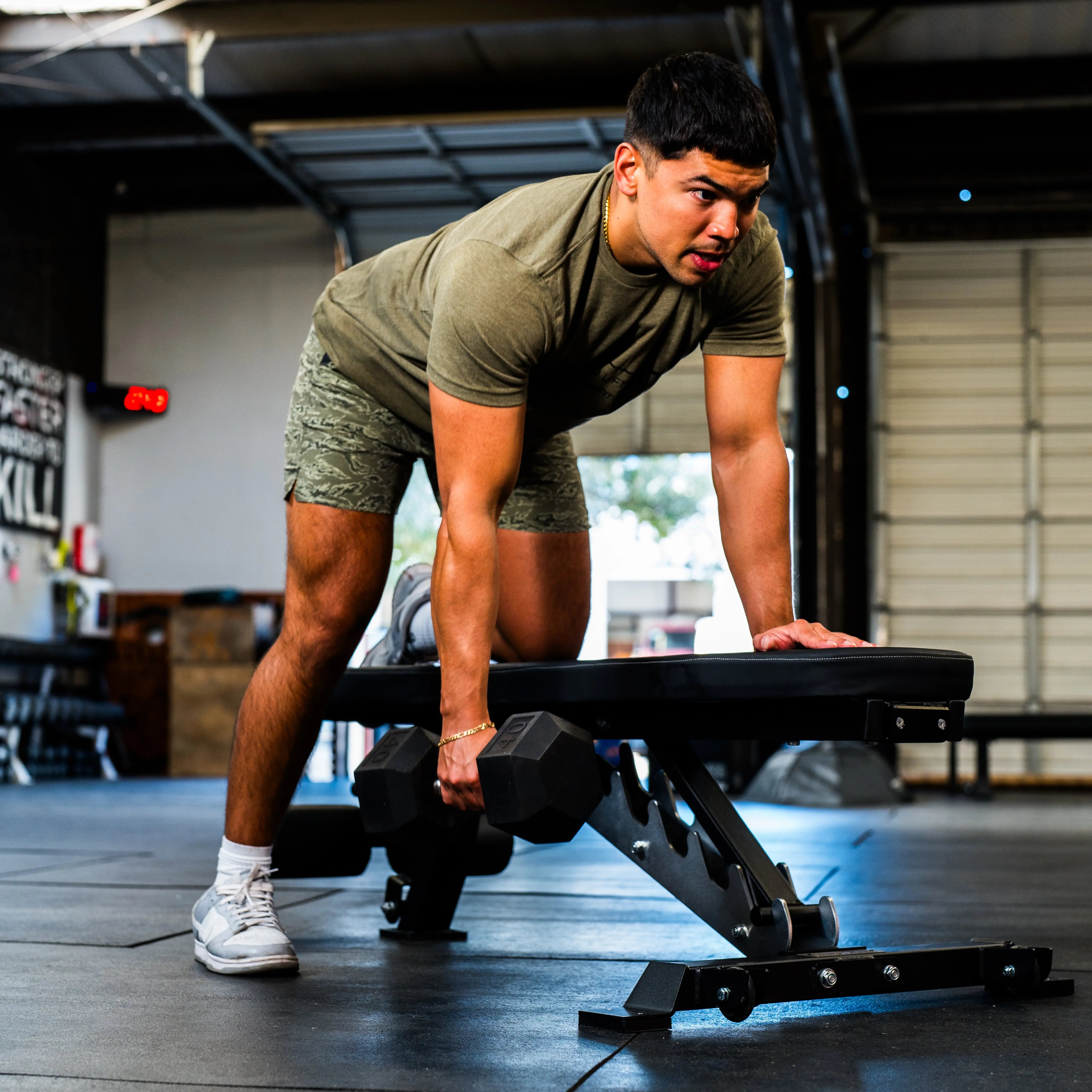 Flat/Incline/Decline Bench 14 Flat/Incline/Decline Bench