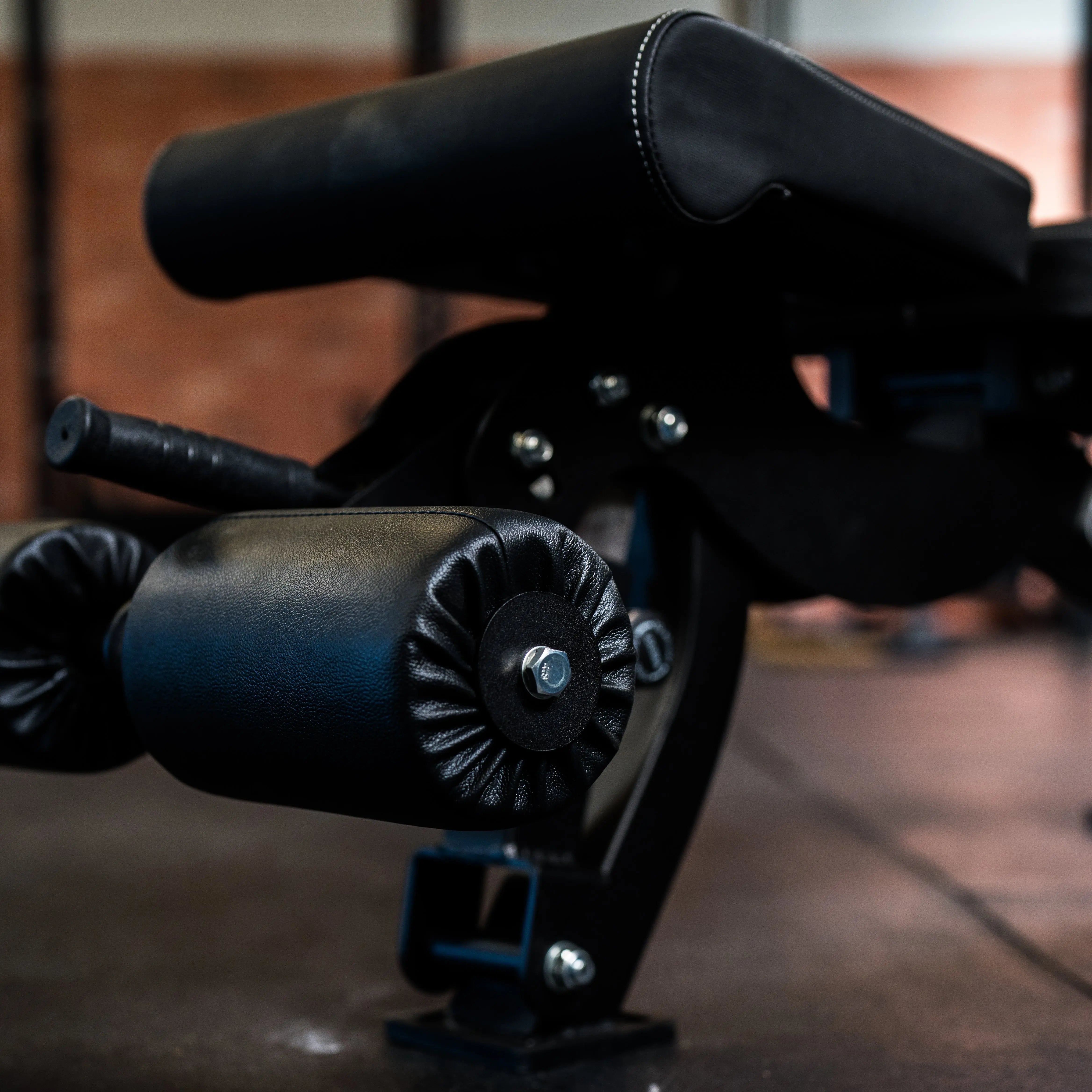 Flat/Incline/Decline Bench 17 Flat/Incline/Decline Bench