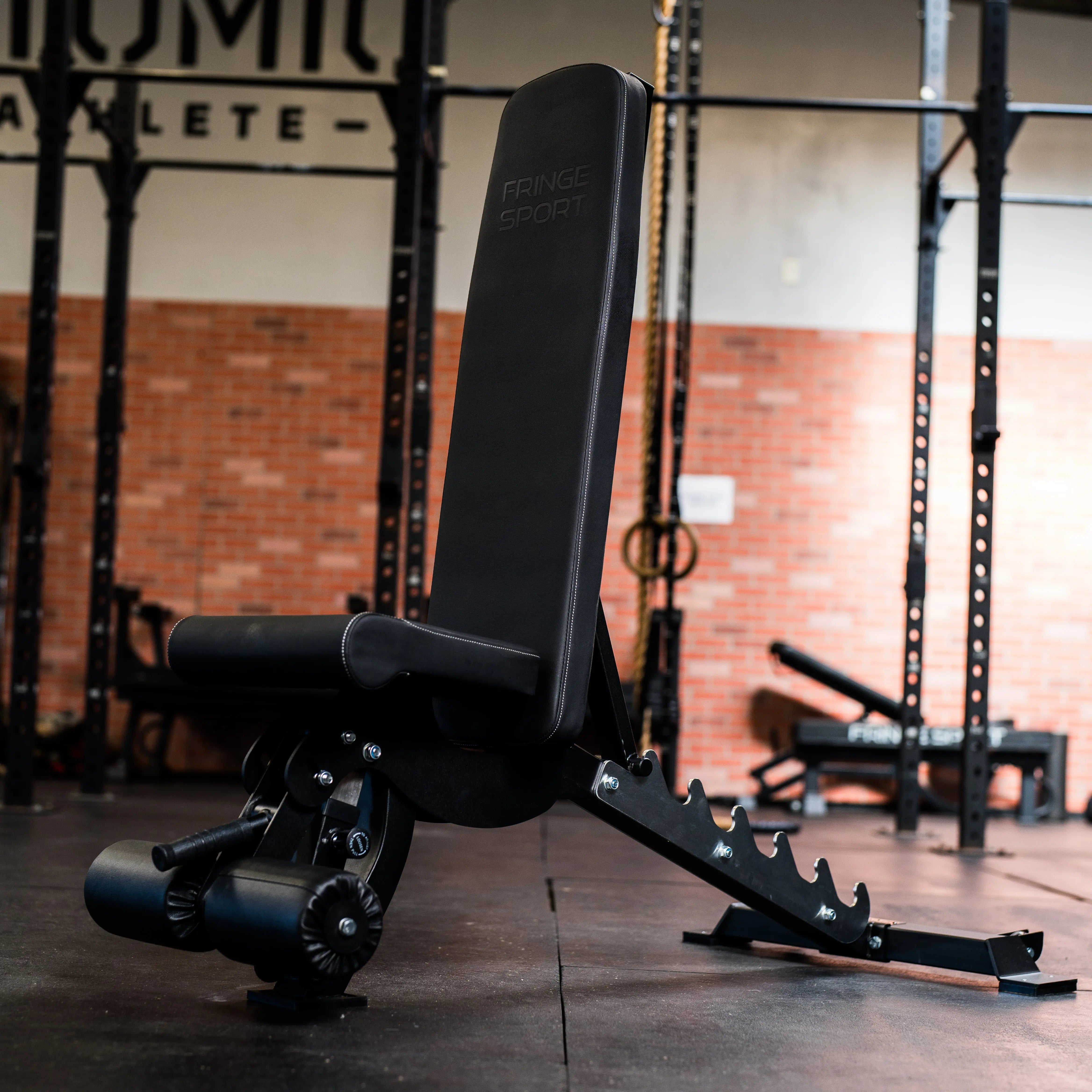 Flat/Incline/Decline Bench 4 Flat/Incline/Decline Bench
