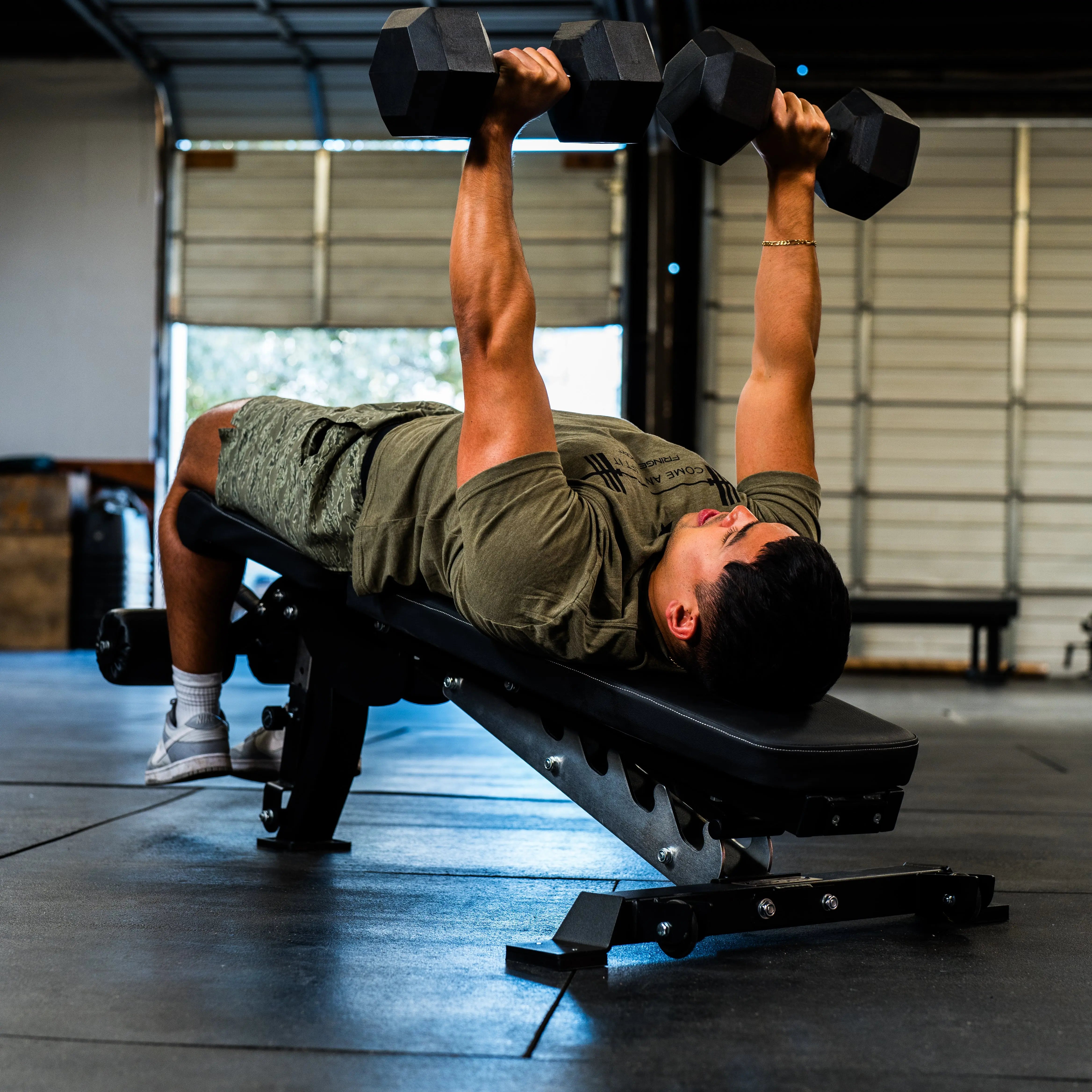 Flat/Incline/Decline Bench 9 Flat/Incline/Decline Bench
